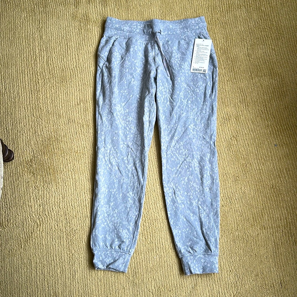 Grey lululemon joggers, size 8, New with tags